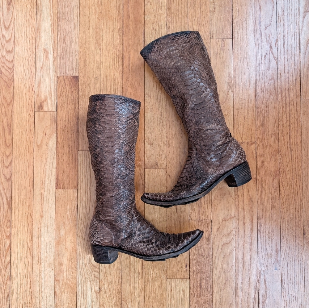 FLAWED VTG Rocco P. Snakeskin Like Leather Tall Boots Western Pointed Toe Brown